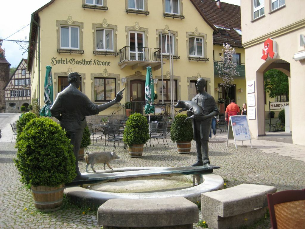 Hotel Gasthof Krone Niederstetten Exterior foto